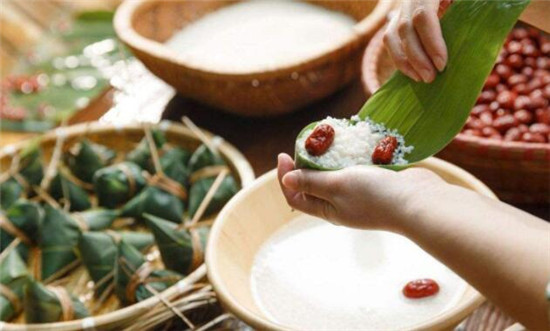 鲜粽子叶煮多久,粽子叶煮后多久可以包粽子