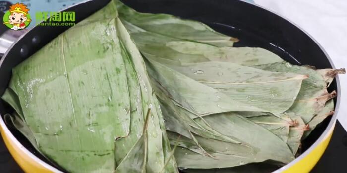 新鲜的粽子叶摘回来卷了怎么办,新鲜的粽子叶怎么处理不会开裂