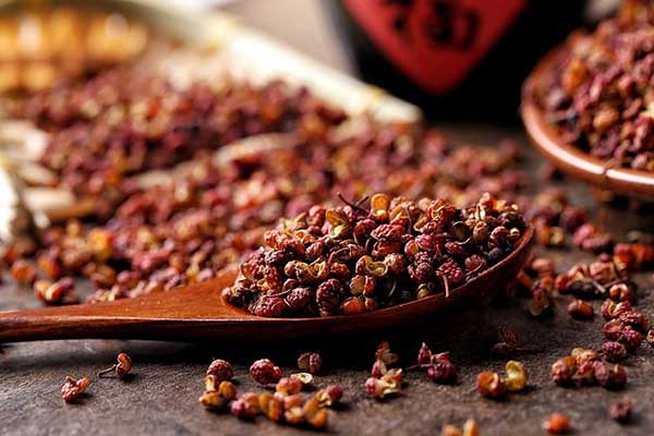 花椒什么时间可以摘成熟了,树上摘下来的花椒怎么处理