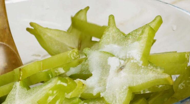 杨桃加盐还是加糖,腌杨桃怎么吃