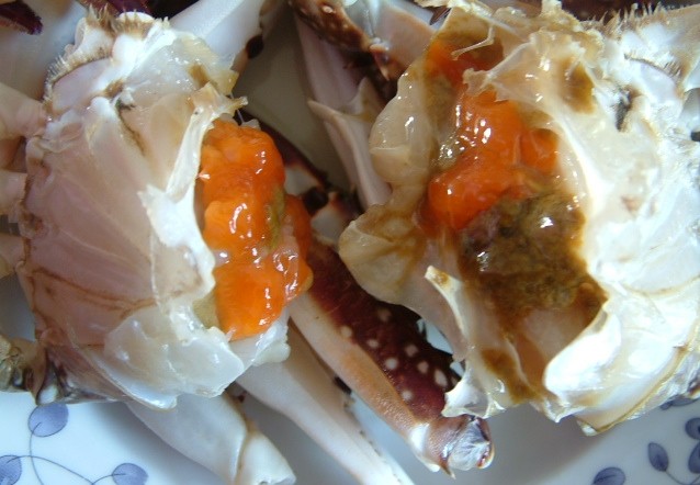 螃蟹怎么分辨屎和蟹黄,蟹黄和蟹屎是什么颜色