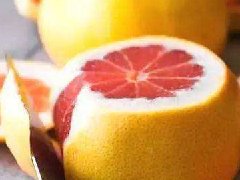 葡萄柚和橙子的区别,两者在外形、口感、功效等方面有明显的区别