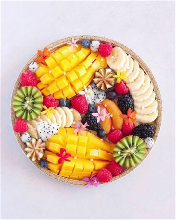 小份水果拼盘,一个人的创意下午茶