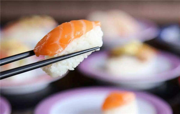 三文鱼怎么吃最有营养,生吃和熟吃部分要分清