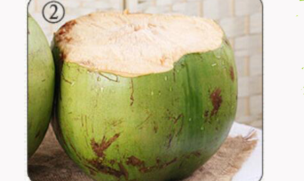 青椰子的三个孔怎么找,青椰子怎么开孔图解步骤