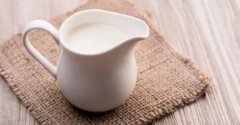 牛奶什么时候喝最好,过期的牛奶有什么用