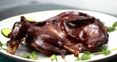 酱板鸭怎么吃烧吗还是蒸,自制酱板鸭的做法窍门