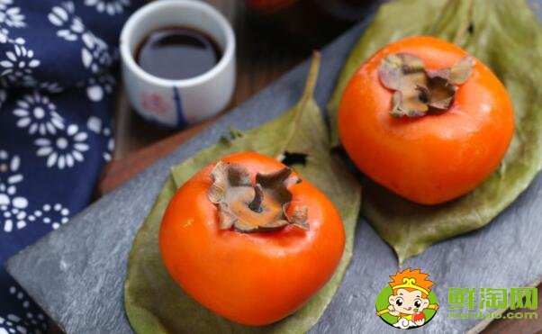 绿色的柿子怎么把它弄熟,什么方法催熟的柿子是硬的