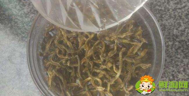 干豆角怎么晒干成绿色,晒干的干豆角可以放冰箱吗