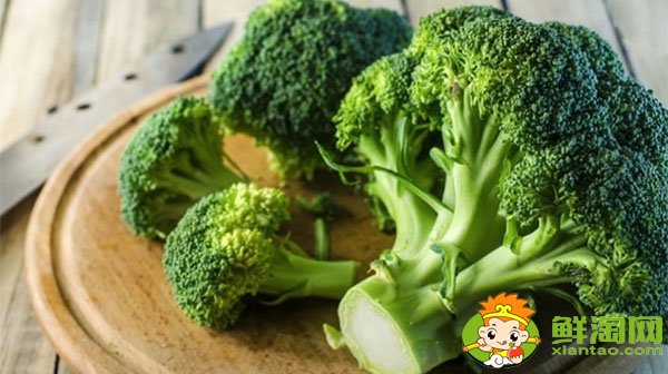 绿色的西兰花变黄了还能吃吗,西兰花放冰箱变黄了还能吃吗